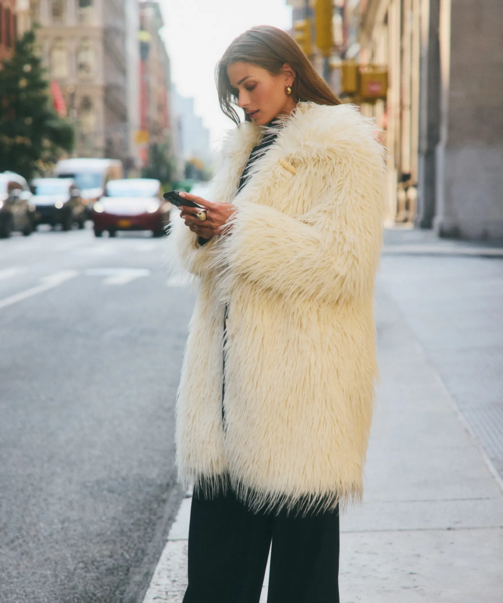 IBANA Celeste | < Faux Fur