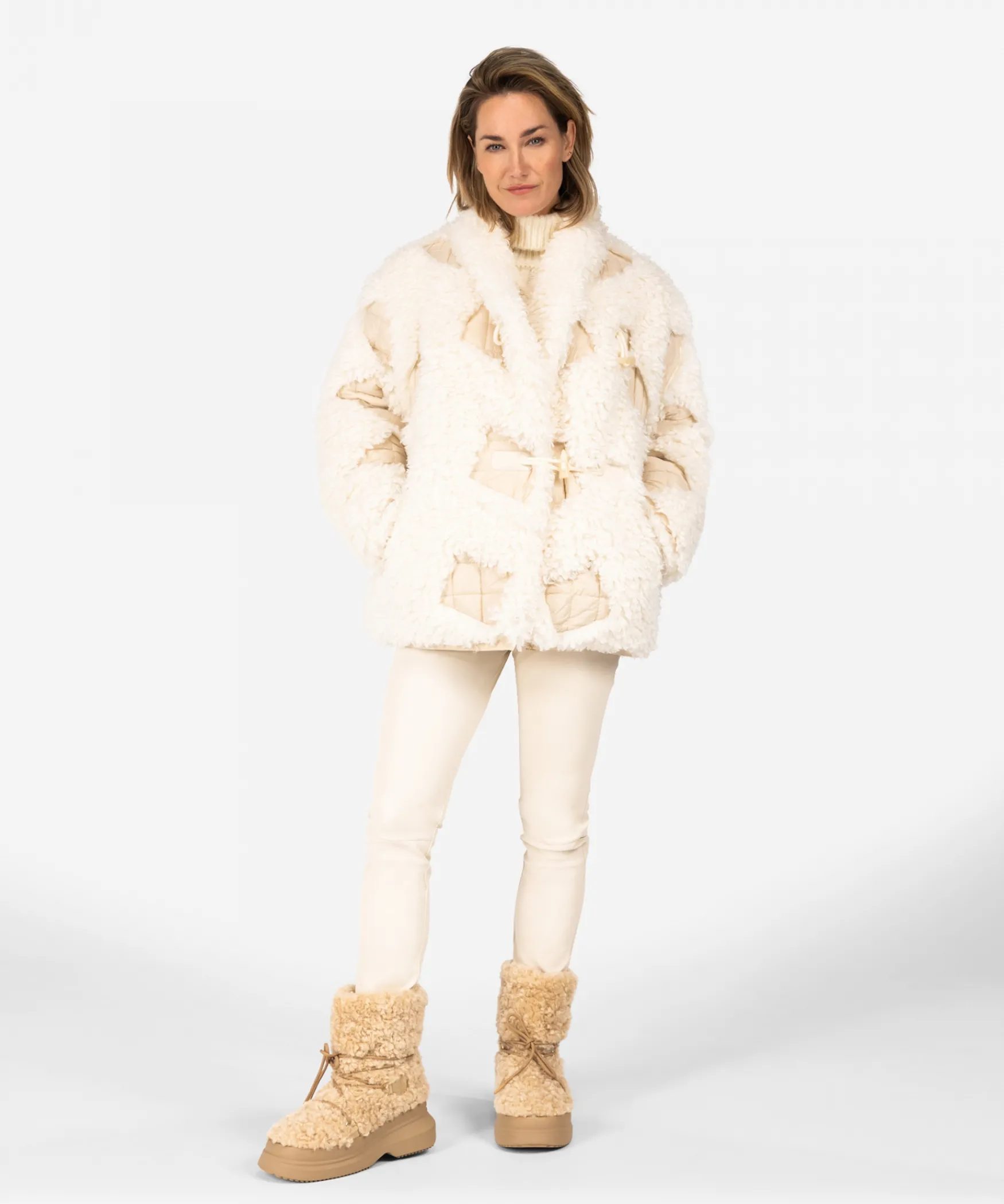 IBANA Chase | < Faux Fur | Gewatteerd