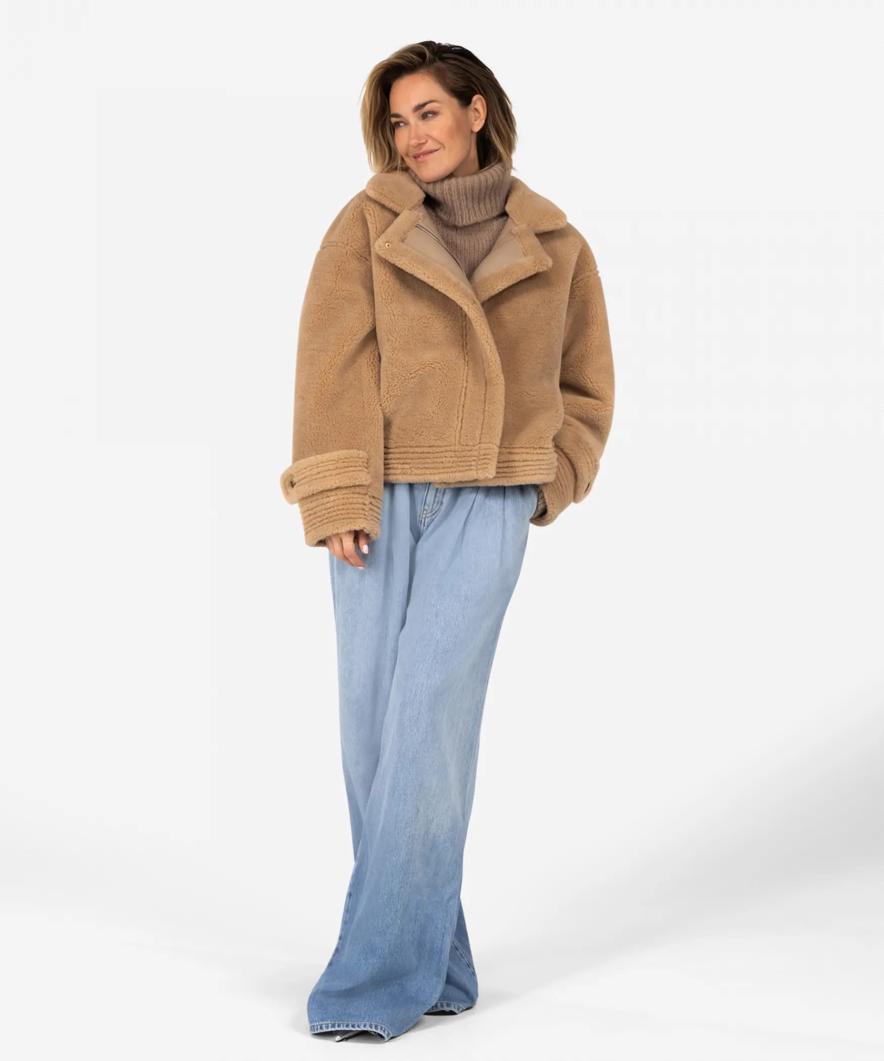 IBANA Chris | CAMEL< Faux Fur