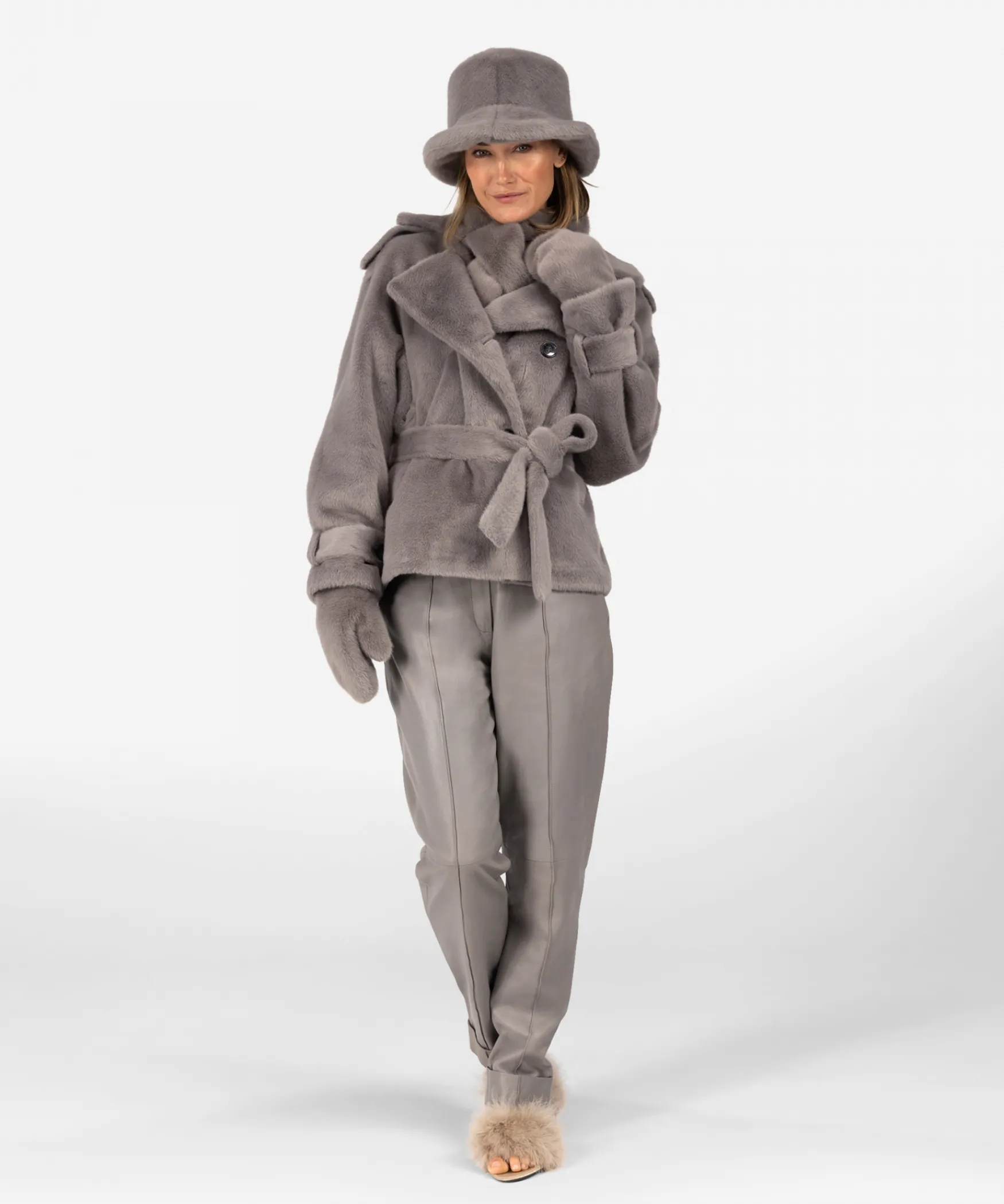 IBANA Cristel | < Faux Fur