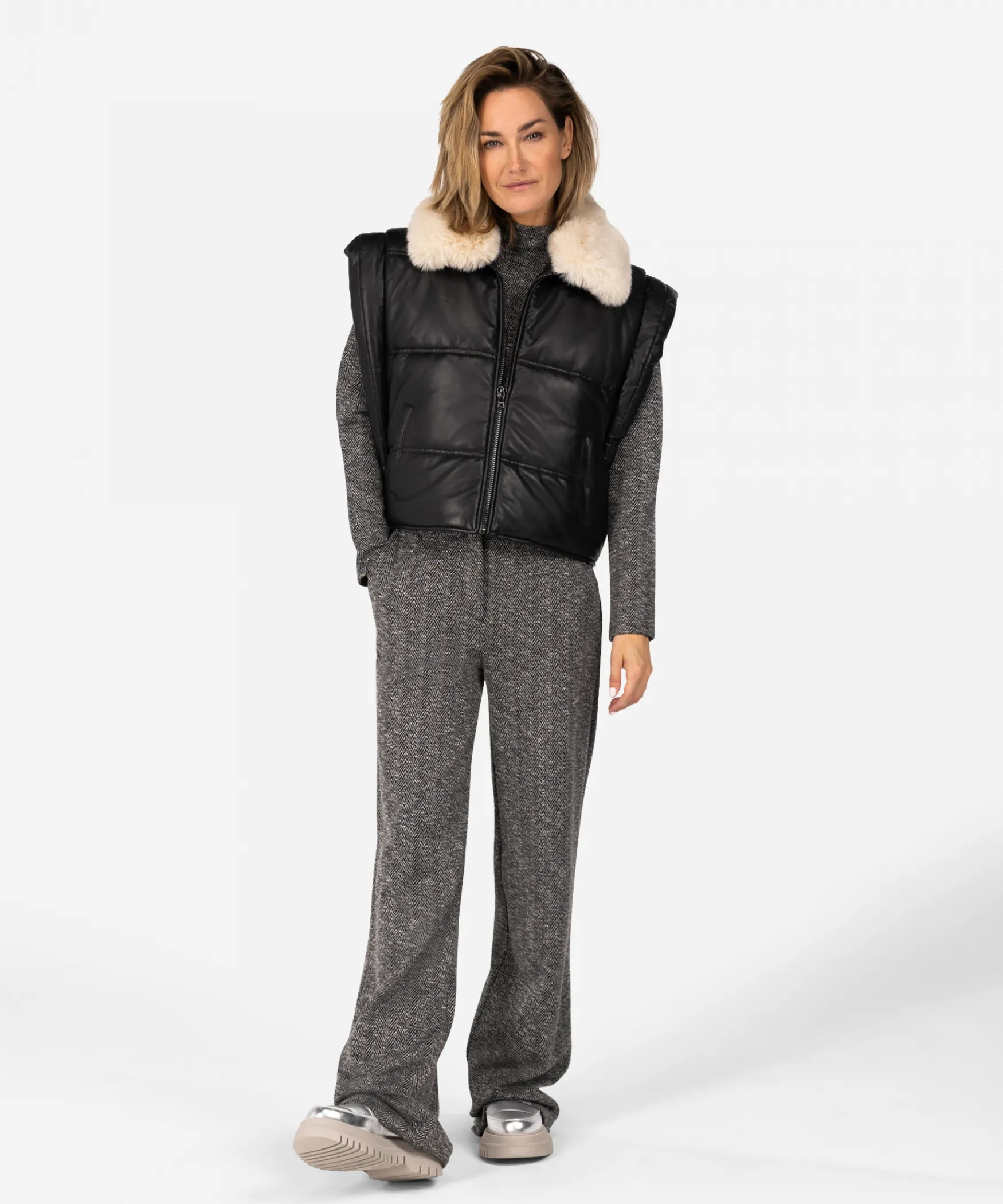 IBANA Joelle | Black< Gilet | Gewatteerd