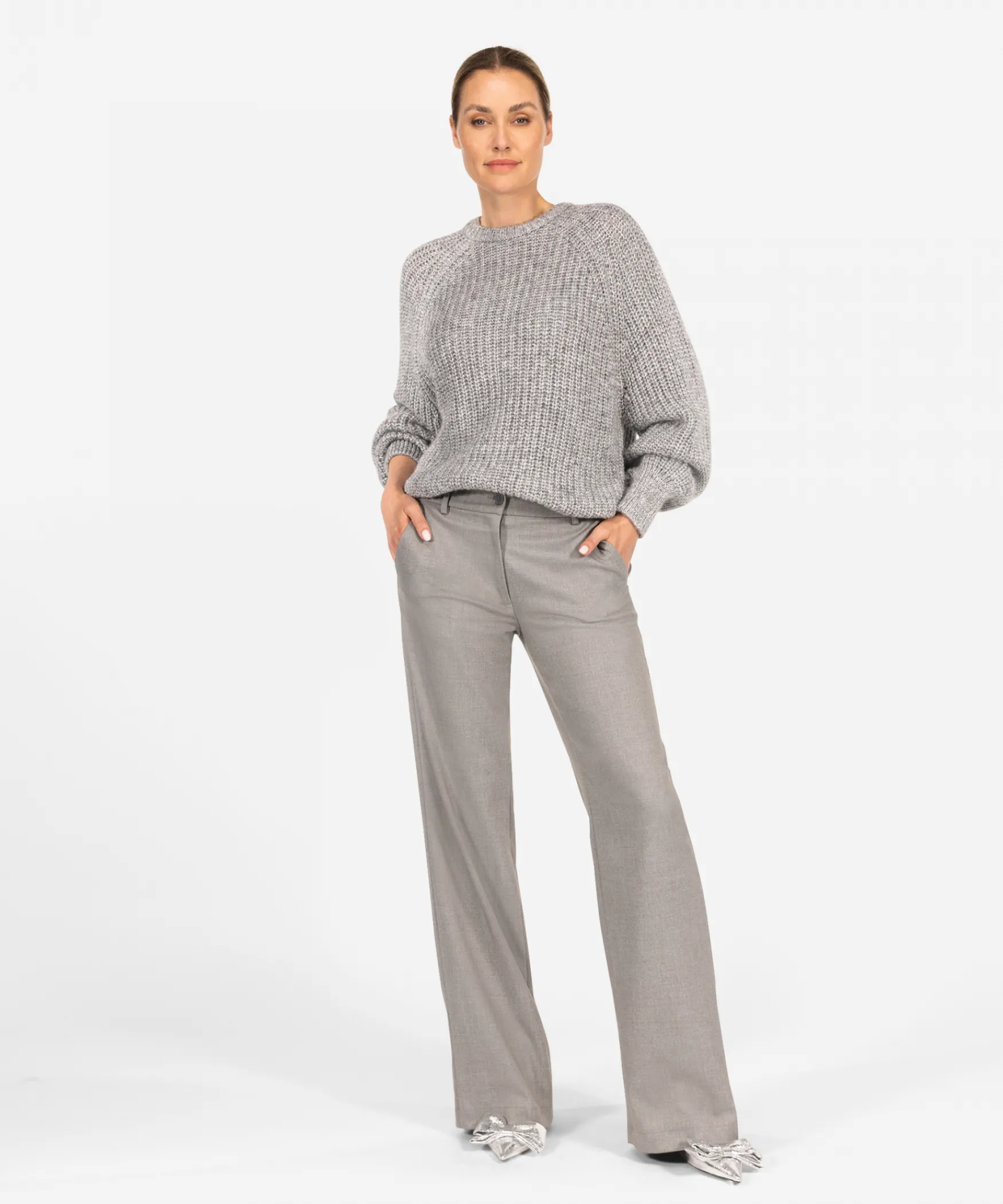 IBANA Patty | < Mid Waist | Wide Fit