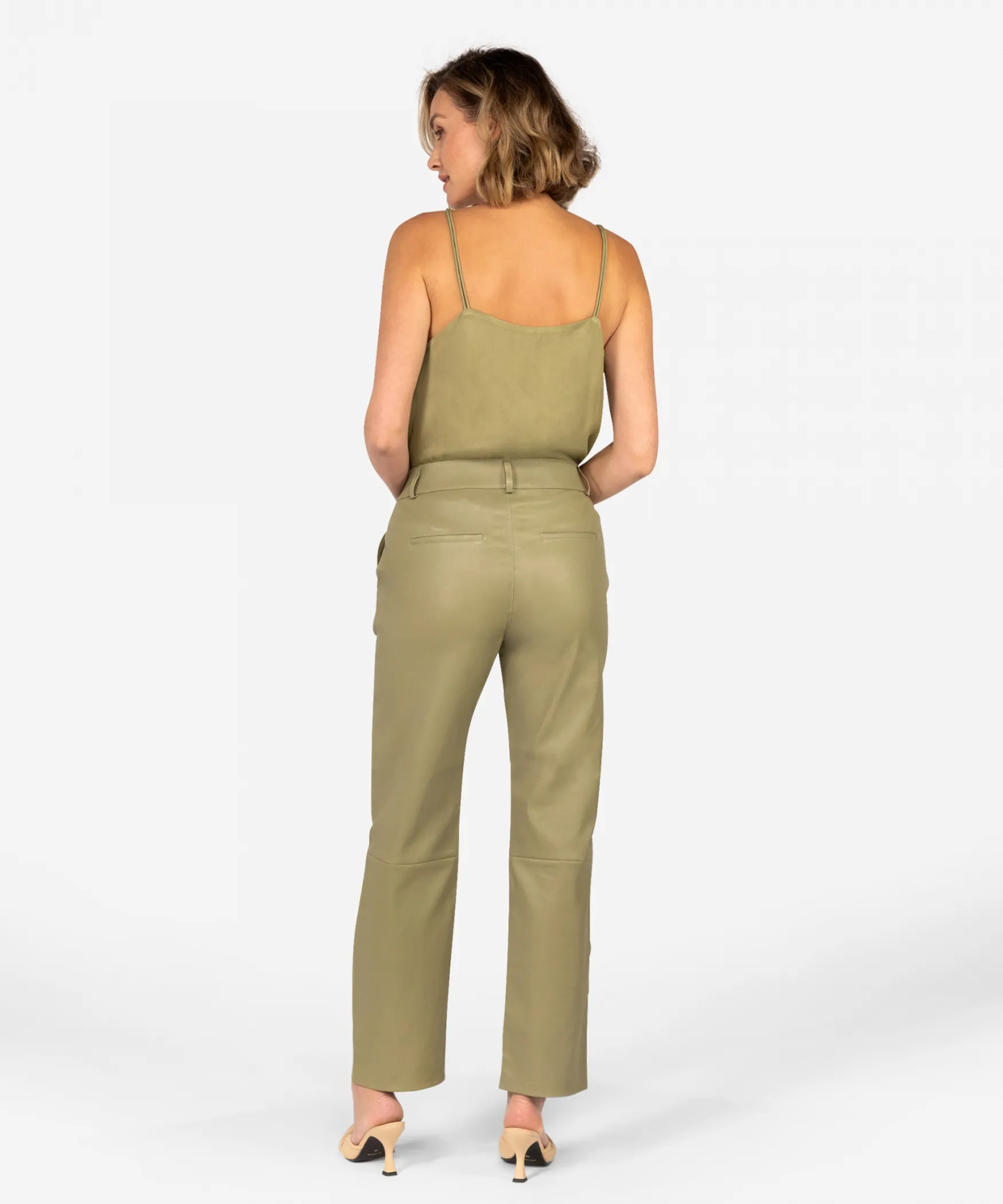 IBANA Paudine | < Mid Waist | Wide Fit